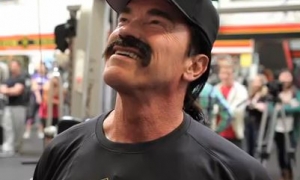 Arnold Goes Undercover at Gold's Gym